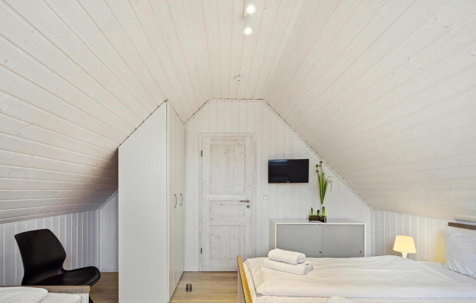 Beautiful Home In Zerpenschleuse With Wifi Exterior foto